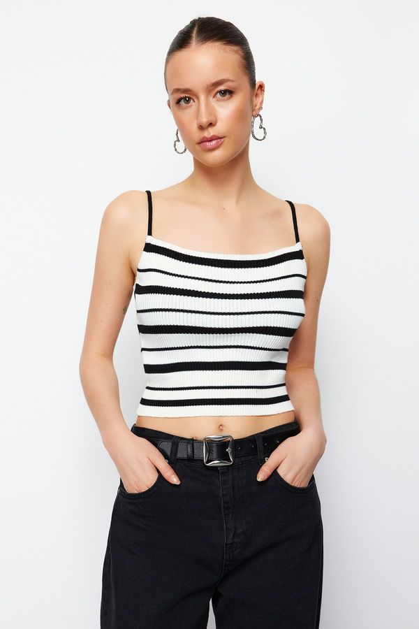 Trendyol Trendyol Black Strap Crop Knitwear Blouse