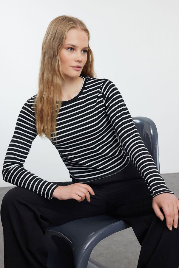 Trendyol Trendyol Black Striped Fitted Stretch Knitted Blouse