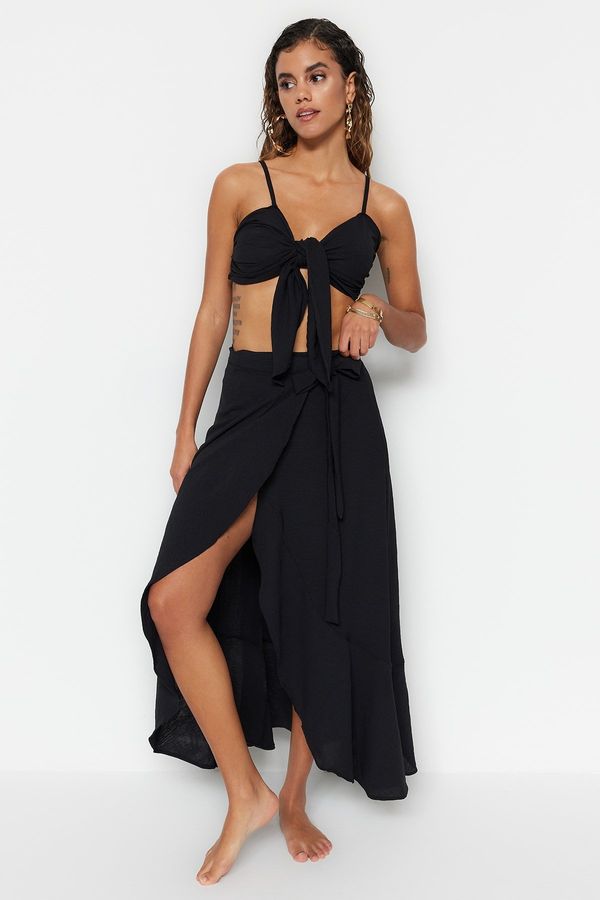 Trendyol Trendyol Black Woven Slit Blouse and Skirt Set