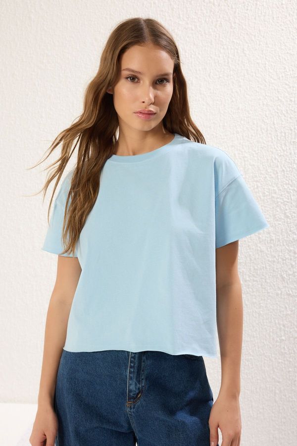 Trendyol Trendyol Blue 100% Cotton Relaxed Crop/Comfortable Short Cut Crew Neck Knitted T-Shirt