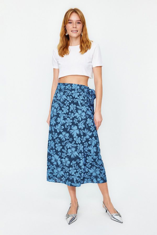 Trendyol Trendyol Blue Floral Patterned Double Breasted Viscose Fabric Midi Length Woven Skirt