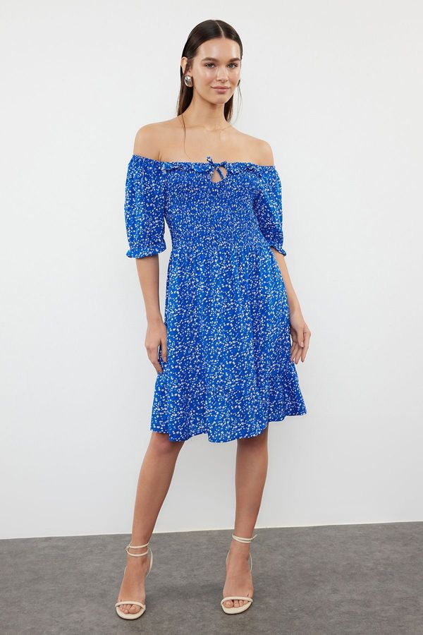 Trendyol Trendyol Blue Floral Patterned Madonna Collar Viscose Woven Dress with Skirt Opening at the Waist