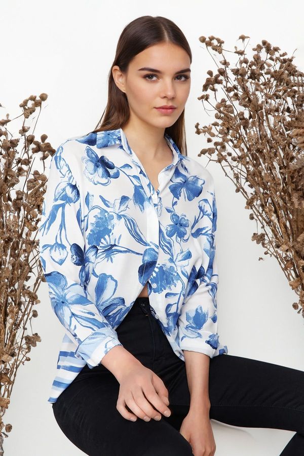 Trendyol Trendyol Blue Floral Patterned Regular Fit Woven Shirt
