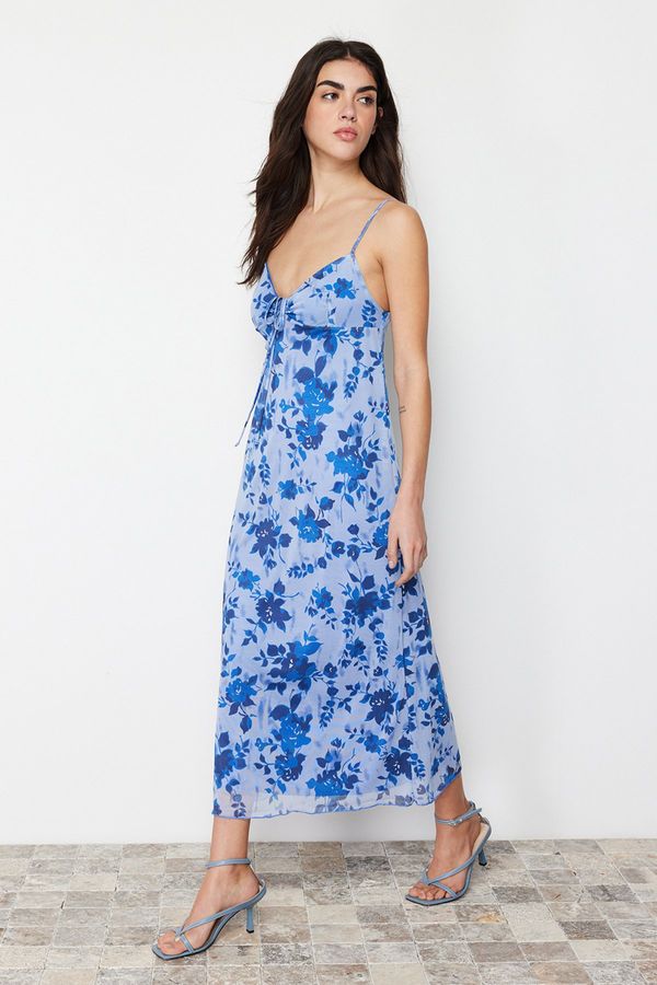 Trendyol Trendyol Blue Floral Printed Maxi Size Heart Collar