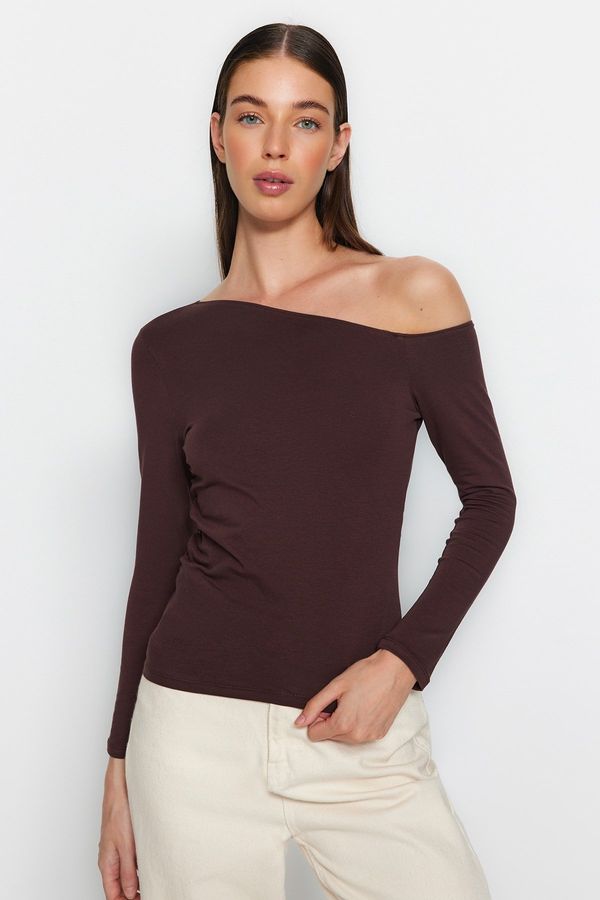 Trendyol Trendyol Brown Boat Neck Open Shoulder Gathered Fitted/Situated Cotton Stretch Knit Blouse