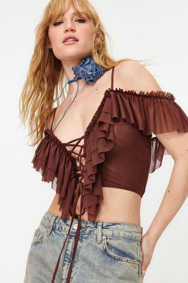 Trendyol Trendyol Brown Crop Knitted Ruffle Blouse