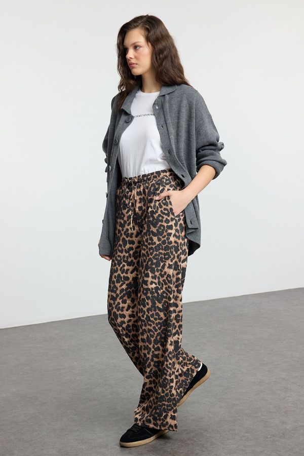 Trendyol Trendyol Brown Leopard Animal Pattern Premium Wide Leg Flexible Knitted Trousers