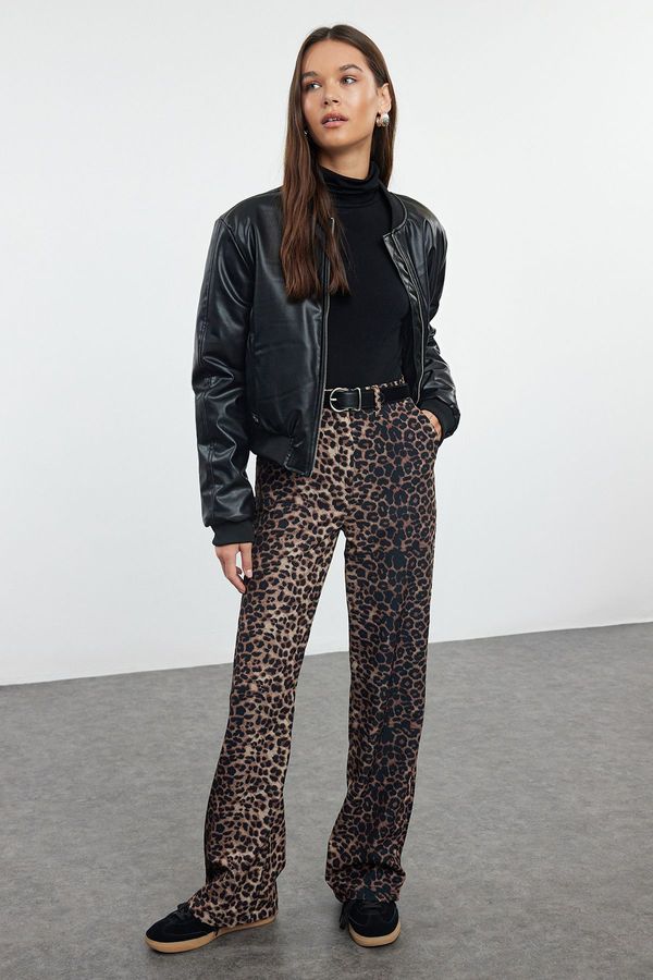 Trendyol Trendyol Brown Leopard Patterned Straight Cut Woven Trousers