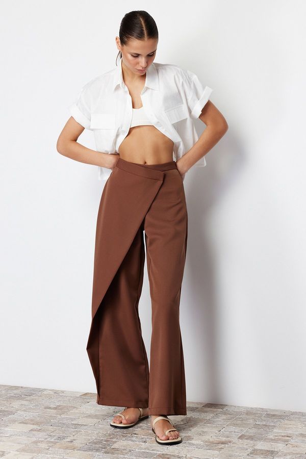 Trendyol Trendyol Brown Wide Leg Cross Closure Detail Woven Trousers