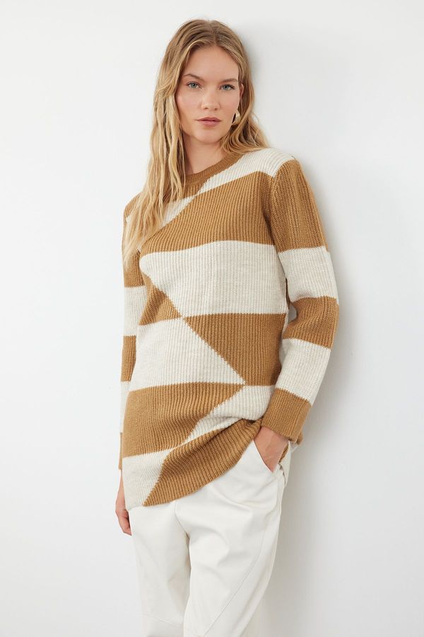 Trendyol Trendyol Camel Color Block Thessaloniki Knitted Soft Textured Knitwear Sweater