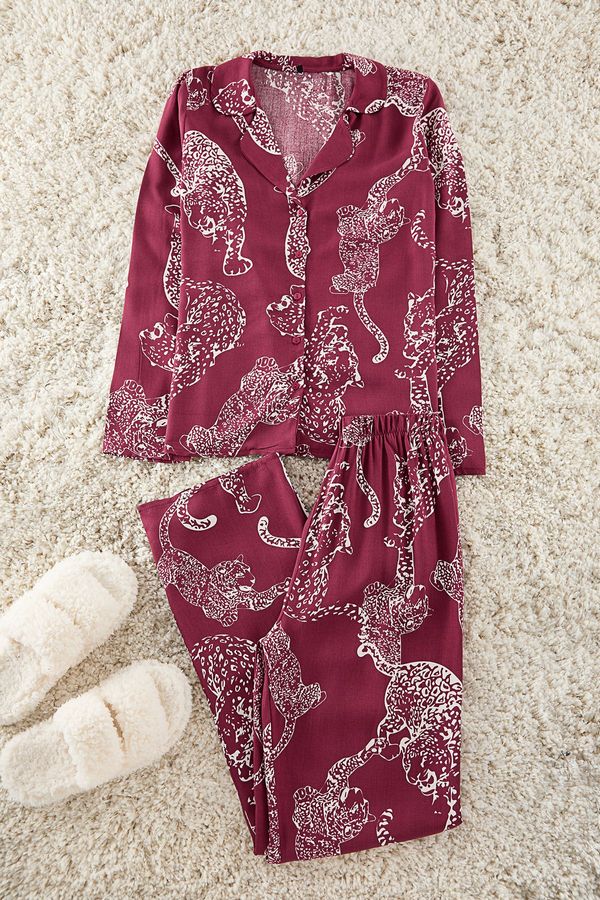 Trendyol Trendyol Claret Red Animal Patterned Viscose Woven Pajama Set