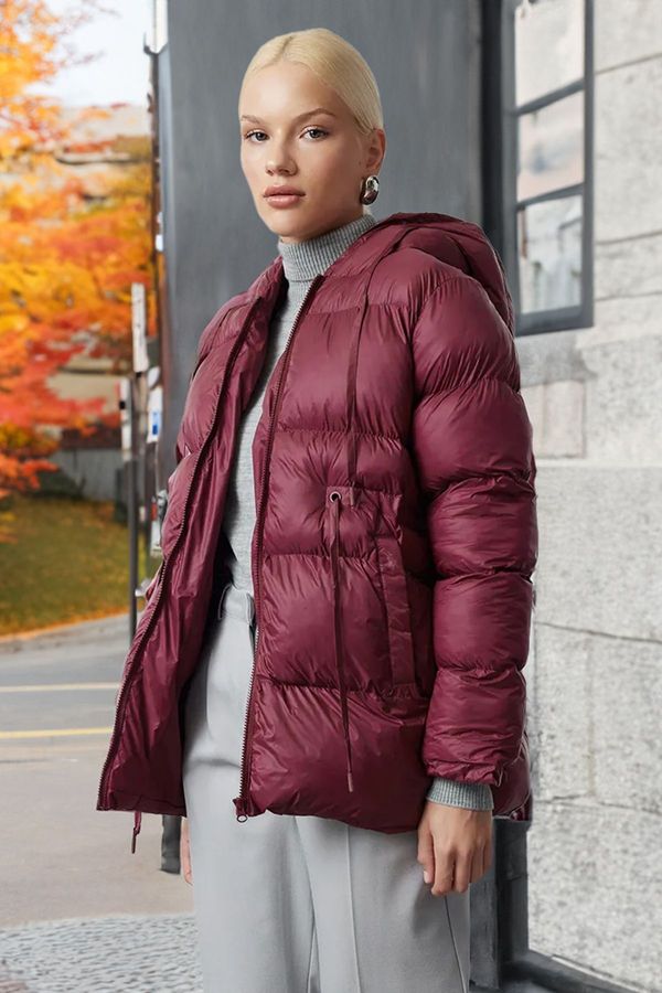 Trendyol Trendyol Claret Red Regular Pattern Hooded Waist Drawstring Detail Water Repellent Winter Puffer Jacket