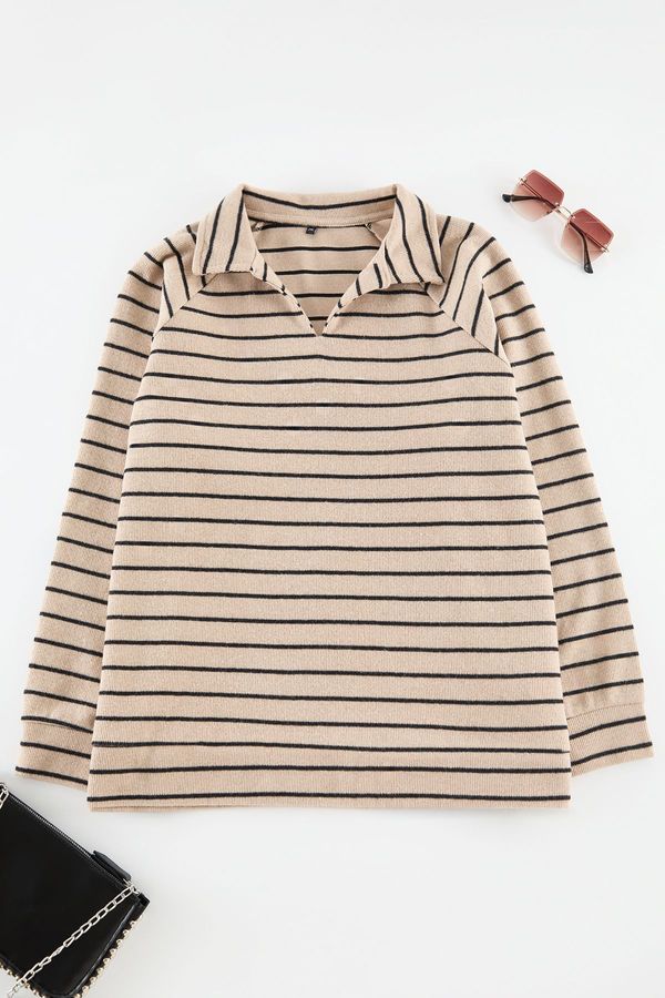 Trendyol Trendyol Curve Beige*001 Striped Oversize/Wide Pattern Thessaloniki Polo Collar Knitted Plus Size Sweatshirt