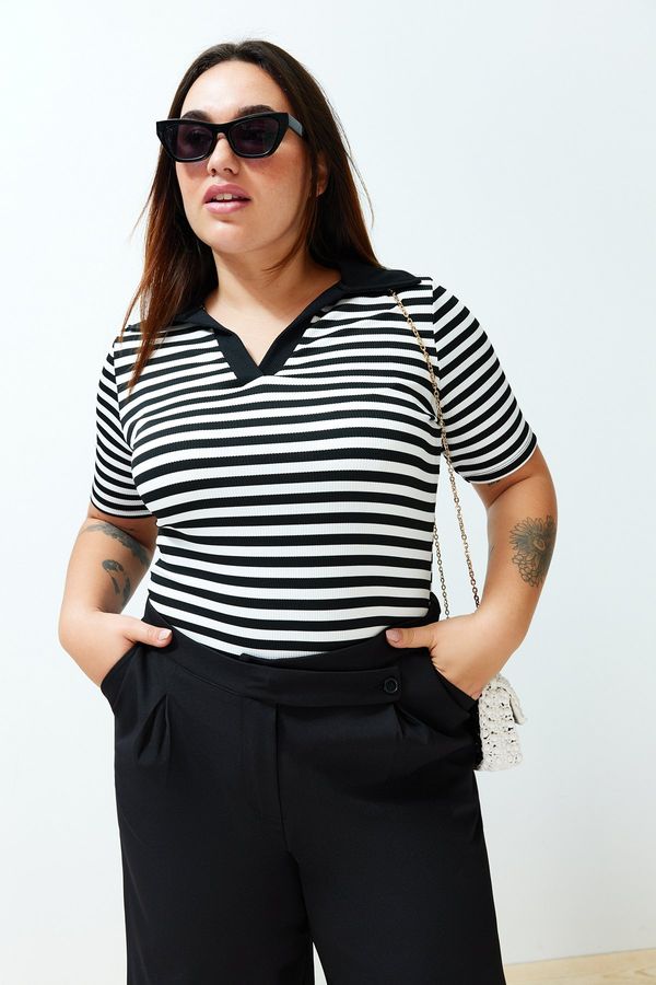 Trendyol Trendyol Curve Black and White Striped Corduroy Knitted Blouse