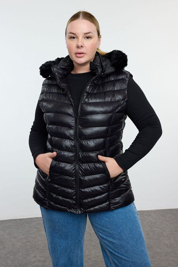 Trendyol Trendyol Curve Black Regular Fit Vest with Fur Hood and Zipper Pocket