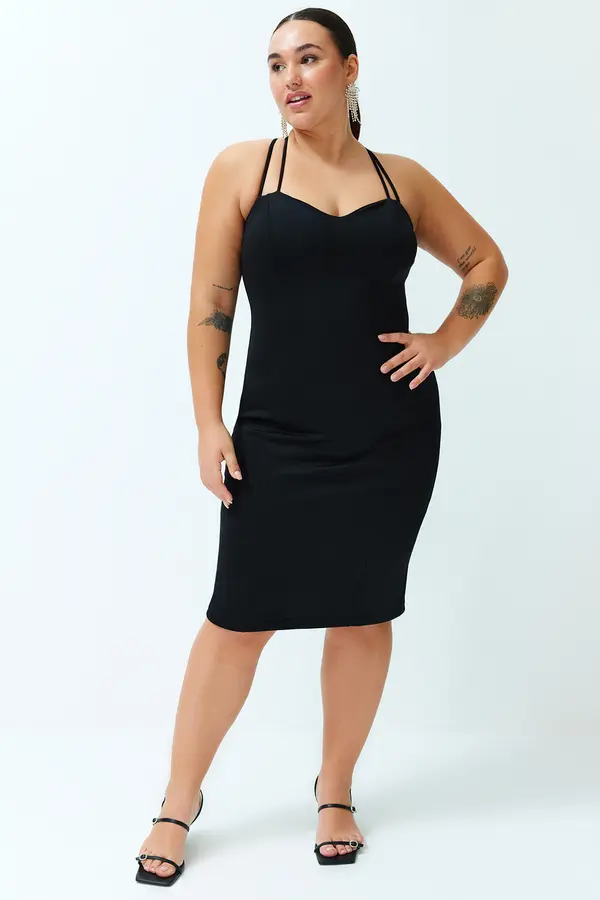 Trendyol Trendyol Curve Black Sweetheart Neckline Strap Knitted Dress