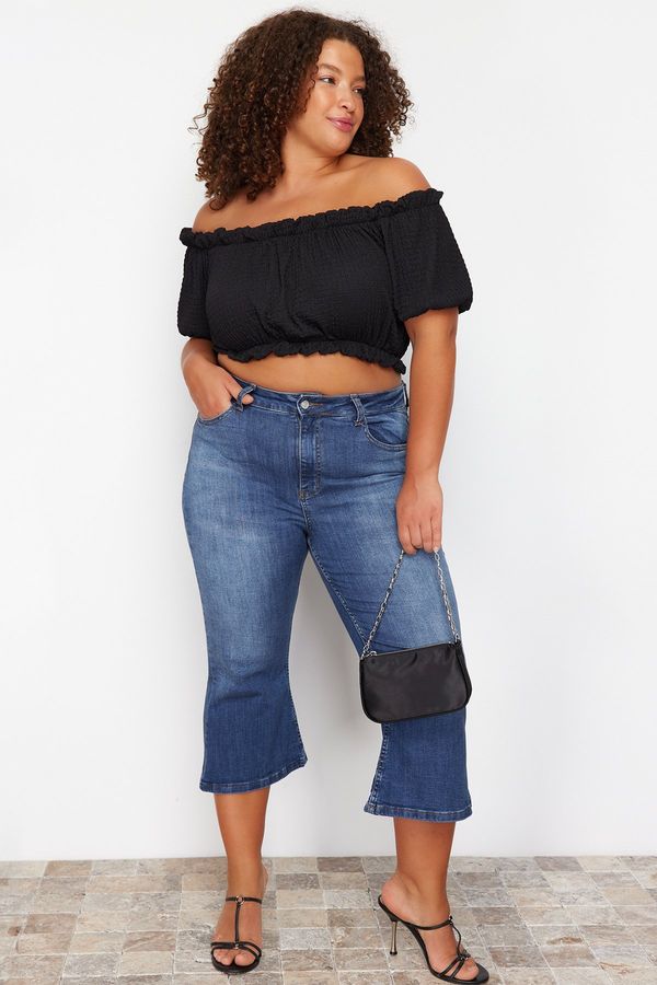 Trendyol Trendyol Curve Blue Short Flare Denim Jeans