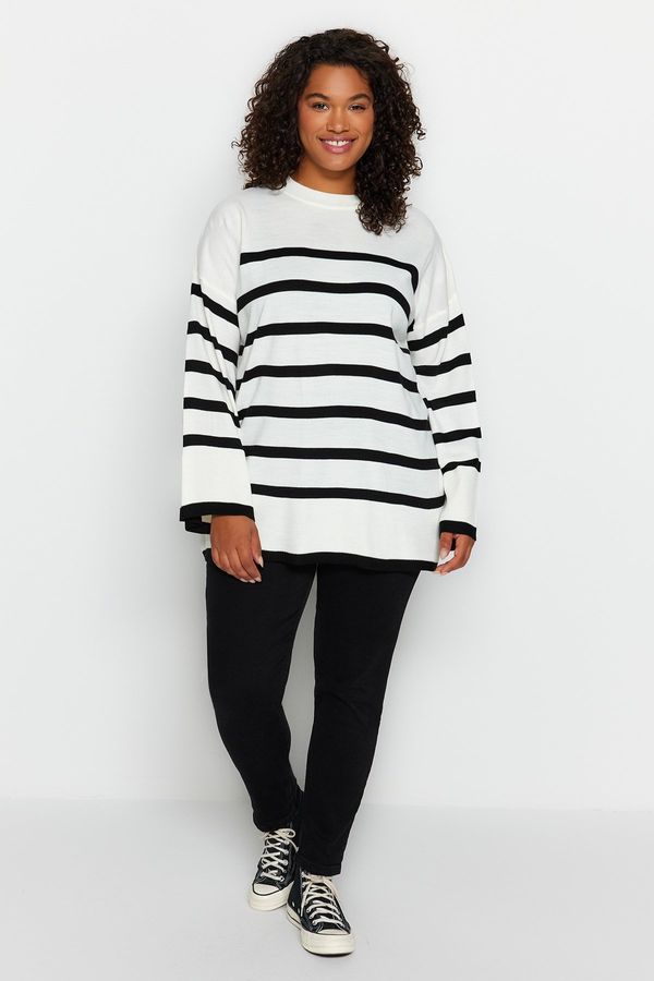 Trendyol Trendyol Curve Ecru Striped Crew Neck Knitwear Sweater