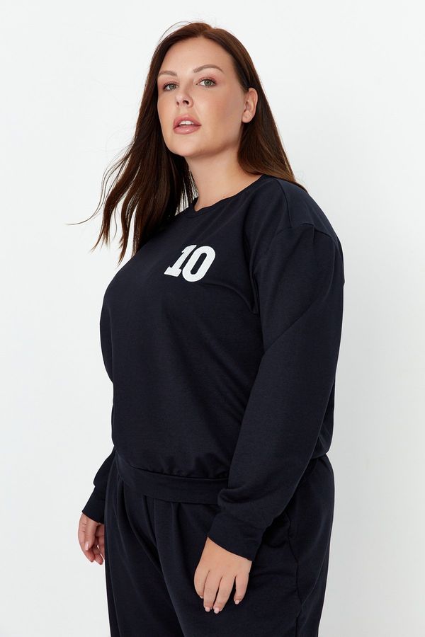 Trendyol Trendyol Curve Navy Blue Pactch Detailed Knitted Thin Sweatshirt