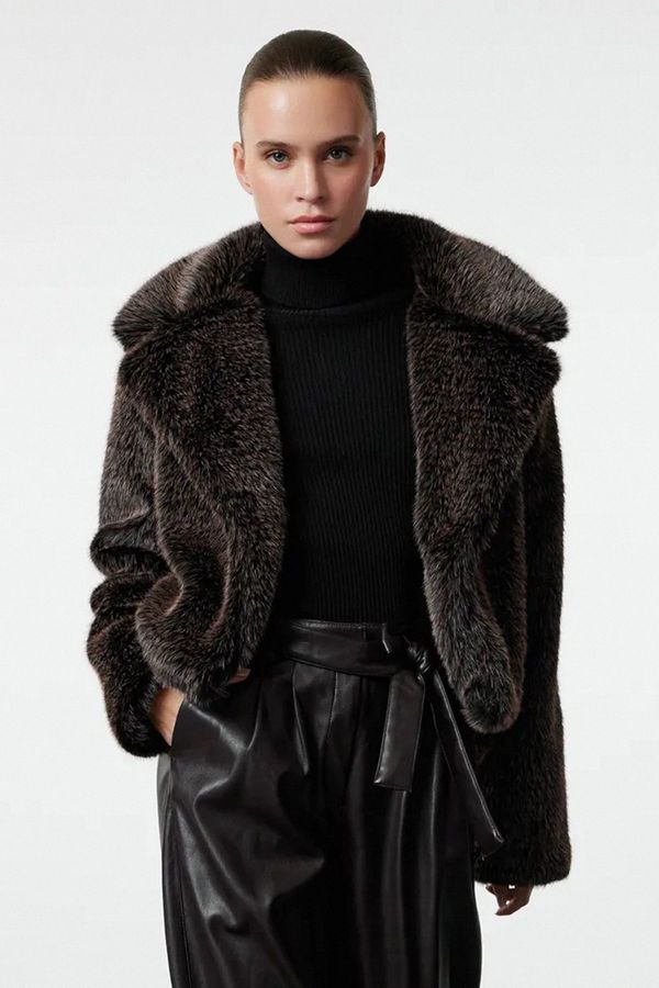 Trendyol Trendyol Dark Brown Regular Fit Short Fur Coat