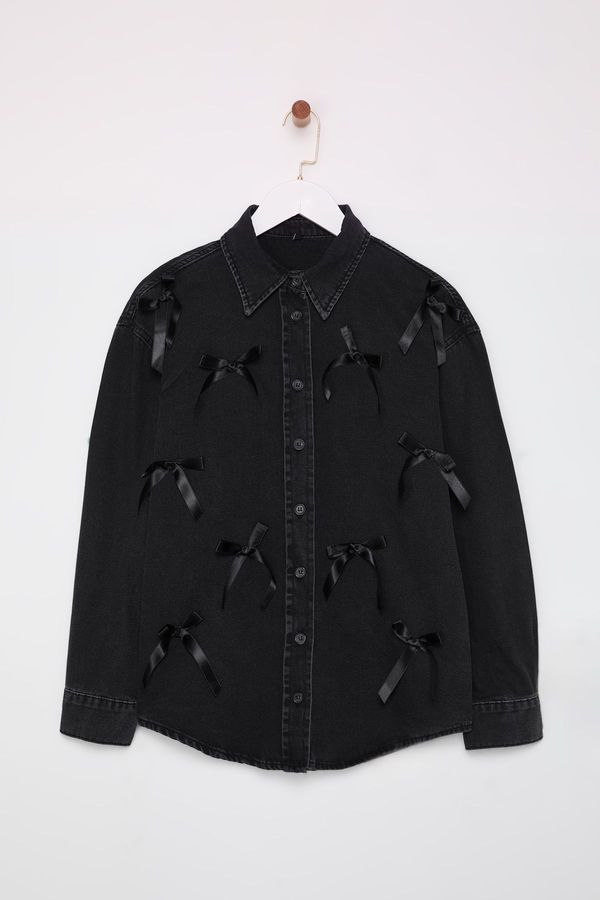 Trendyol Trendyol Denim Oversize Shirt with Black Bow/Ribbon Detail