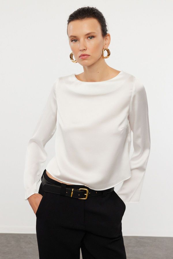 Trendyol Trendyol Ecru Back Detailed Satin Woven Blouse