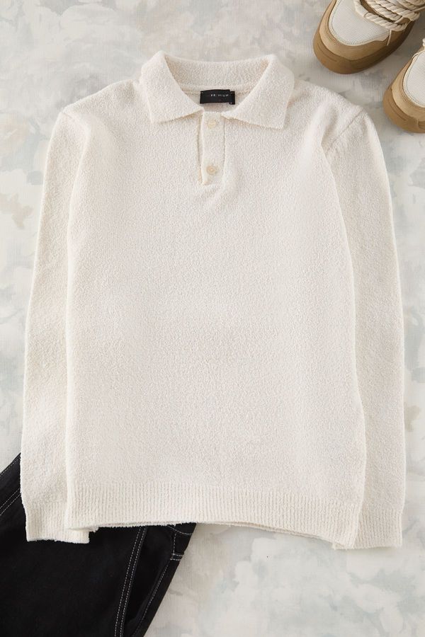 Trendyol Trendyol Ecru Regular Polo Collar Textured Knitwear Sweater