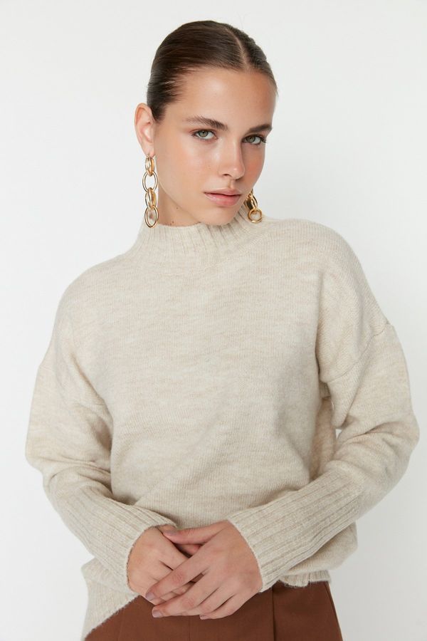 Trendyol Trendyol Ecru Soft Textured Basic Knitwear Sweater