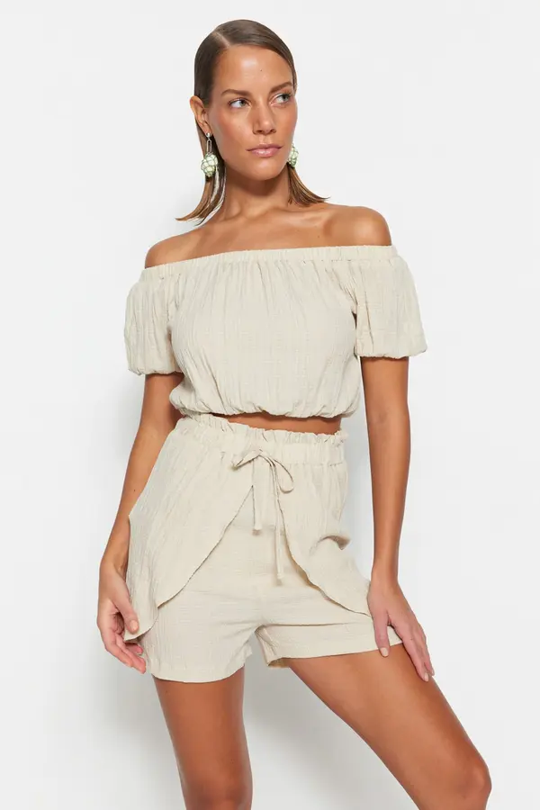 Trendyol Trendyol Ecru Woven Blouse Short Set