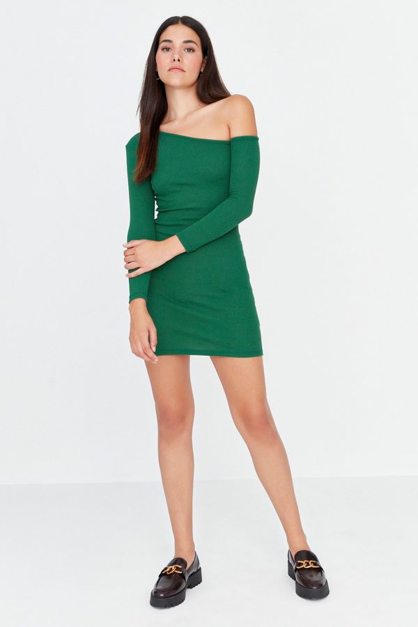 Trendyol Trendyol Emerald Green Fitted Asymmetric Neck Open Shoulder Mini Ribbed Stretch Knit Dress