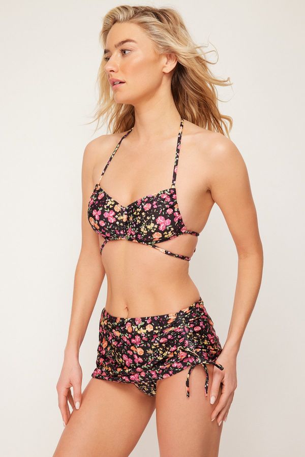 Trendyol Trendyol Floral Patterned Bralette Brazilian 3-Piece Bikini Set