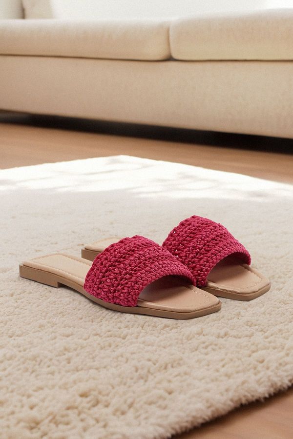 Trendyol Trendyol Fuchsia Knitted Detailed Women's Slippers