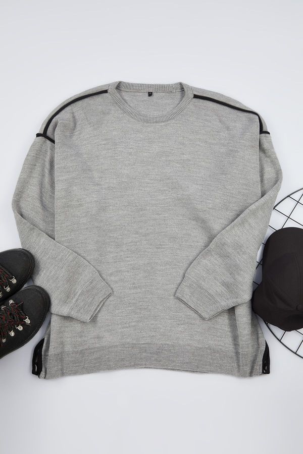 Trendyol Trendyol Gray FL Men's Oversize Crew Neck Plain Knitwear Plus Size Sweater