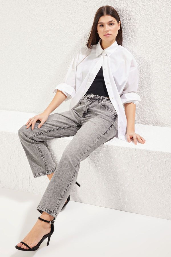 Trendyol Trendyol Gray Normal Waist Comfort Straight Jeans