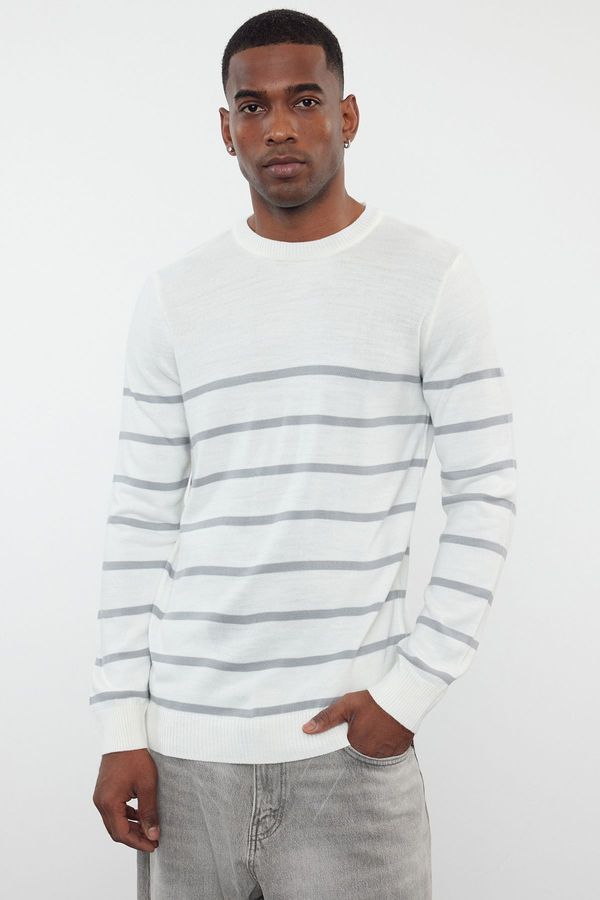 Trendyol Trendyol Gray Slim Crew Neck Striped Knitwear Sweater