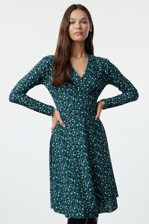 Trendyol Trendyol Green Floral Midi Printed Midi Double Breasted Skater/Waist Open Elastic Knit Dress