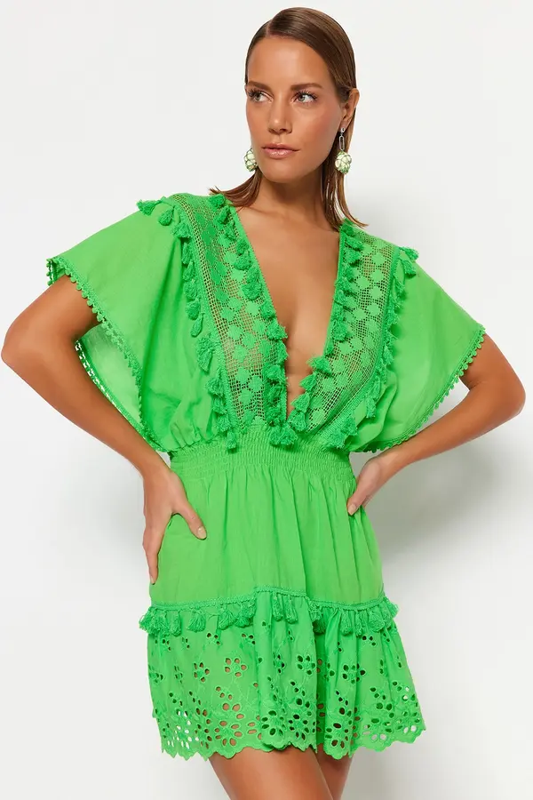 Trendyol Trendyol Green Mini tkano vezenje 100% bombažna obleka za plažo