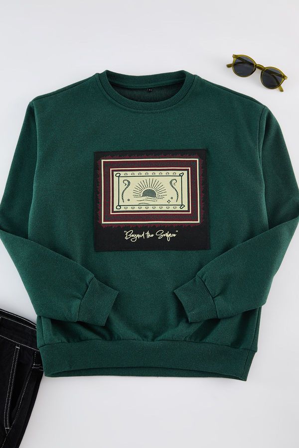 Trendyol Trendyol Green Oversize/Wide Cut Crew Neck Long Sleeve Ethnic Applique Sweatshirt