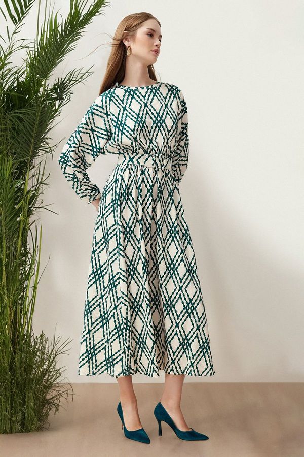 Trendyol Trendyol Green Patterned Belt Detailed Crinkle Woven Dress