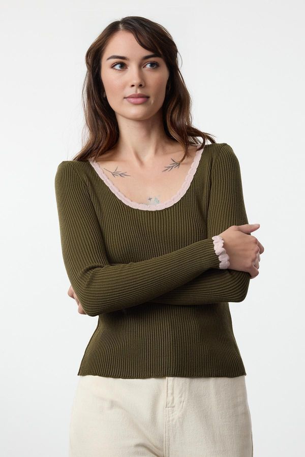 Trendyol Trendyol Green Ribbed Pool Collar Color Block Knitwear Sweater