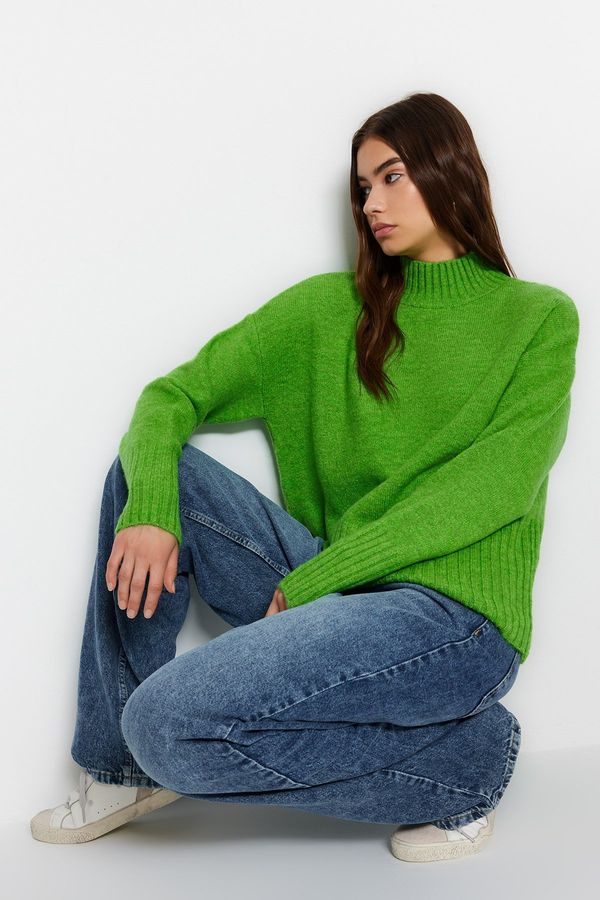 Trendyol Trendyol Green Wide Fit Soft Textured Basic Basic Knitwear Sweater