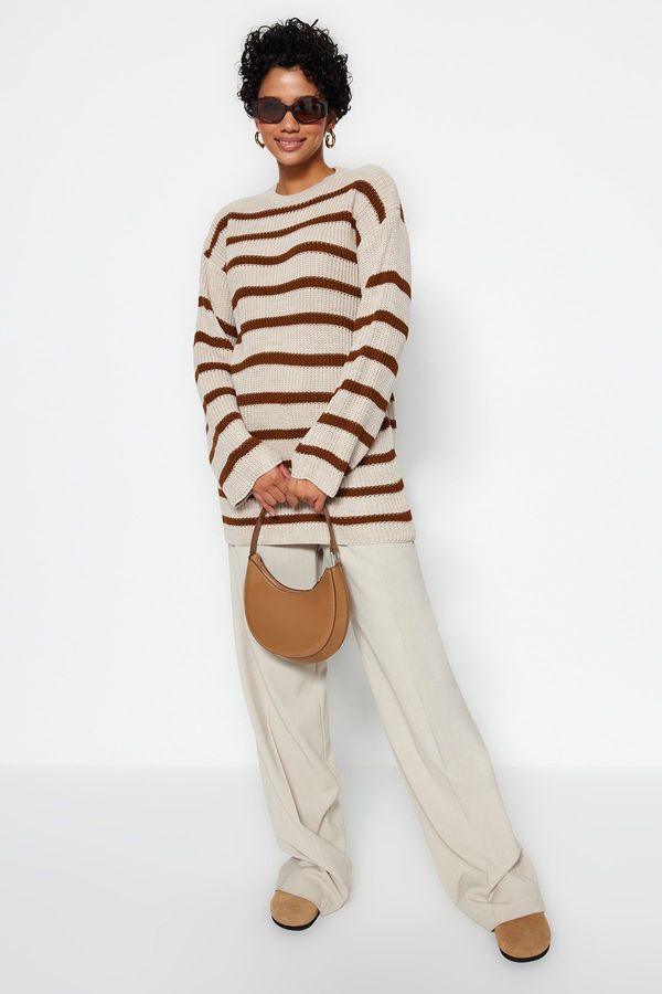 Trendyol Trendyol kamniti črtasti pulover za pletenine v Solunu
