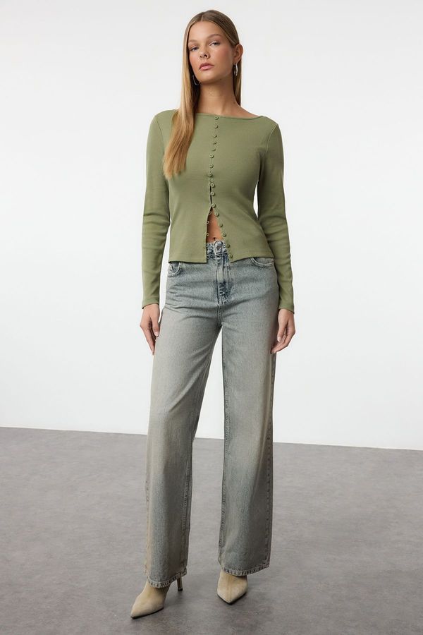 Trendyol Trendyol Khaki Button Detailed Crew Neck Ribbed Flexible Regular Length Knitted Blouse