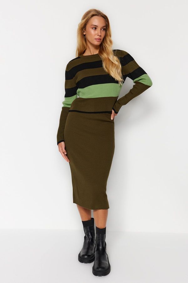 Trendyol Trendyol Khaki Color Block Skirted Knitwear Bottom-Top Set