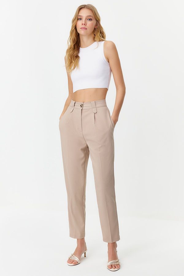 Trendyol Trendyol Light Brown Carrot High Waist Polyviscon Woven Trousers