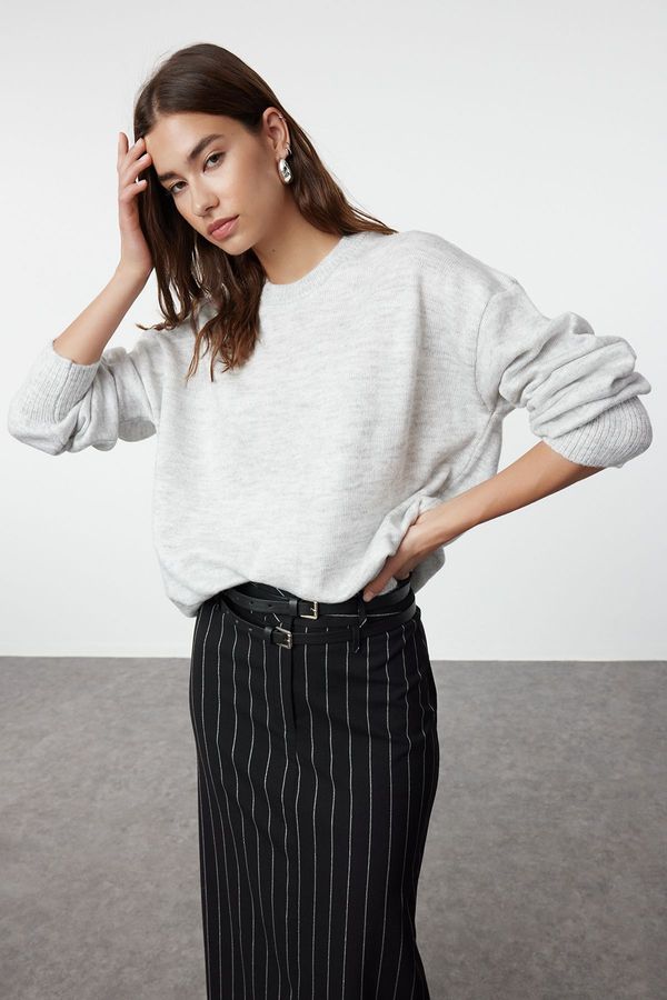 Trendyol Trendyol Light Gray Soft Textured Knitwear Sweater