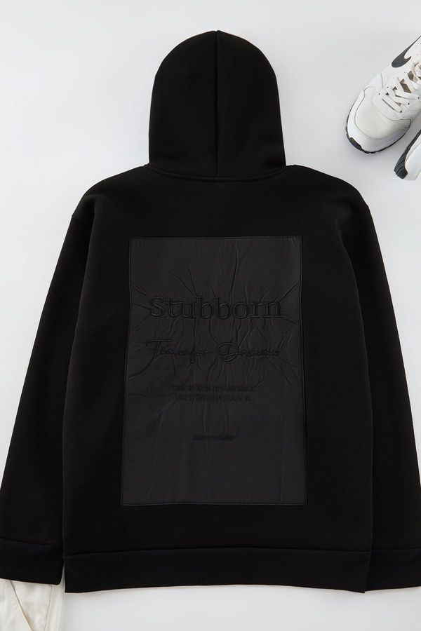 Trendyol Trendyol Limited Edition Black Oversize/Wide Cut Embroidered Fleece Hooded Sweatshirt