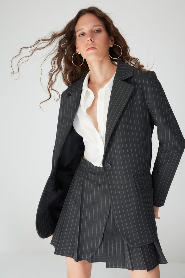 Trendyol Trendyol Limited Edition Black Regular Lined Woven Striped Blazer Jacket