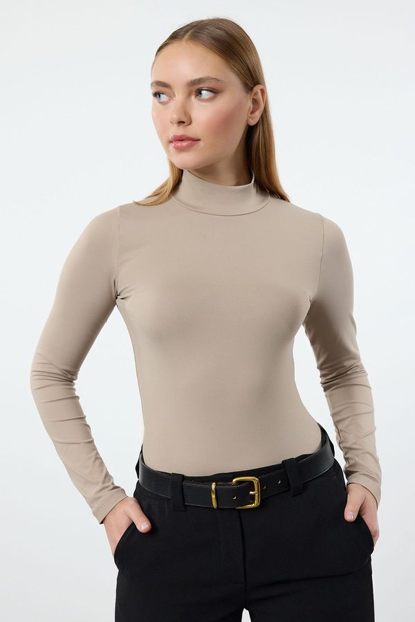 Trendyol Trendyol Mink Polimaid Turtleneck Slim/Fits the Body Regular Knitted Blouse