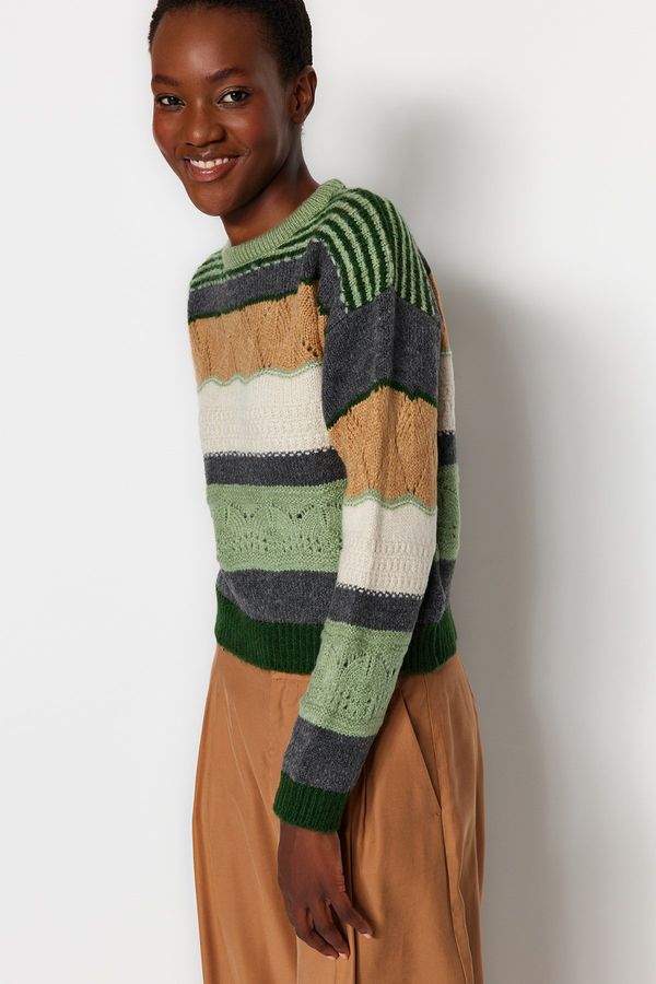 Trendyol Trendyol Mint mehak teksturiran pulover za pletenine iz barvnih blokov